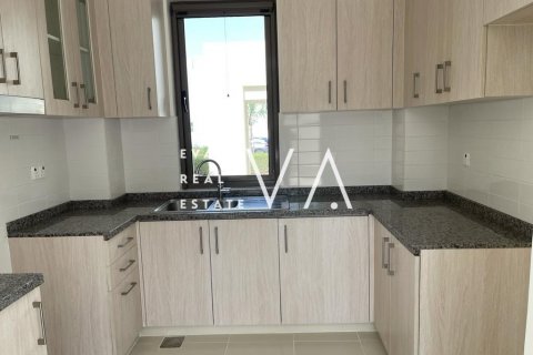 Vila di Dubai, UEA 3 kamar tidur, 245.2 m2 nomor 637786 - foto 5