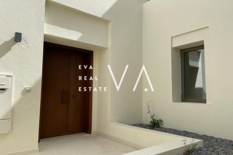 Vila di Dubai, UEA 3 kamar tidur, 245.2 m2 nomor 637786 - foto 3