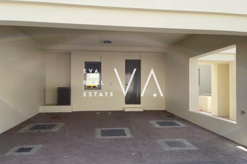 Vila di Dubai, UEA 3 kamar tidur, 245.2 m2 nomor 637786 - foto 2