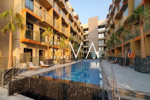 Apartmen di Jumeirah Village Circle, Dubai, UAE 2 bilik tidur, 89.09 meter persegi № 637784 - foto 10