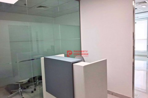 Birojs Jumeirah Lake Towers, Dubaijā, AAE 72 m2 Nr. 486300 - attēls 14