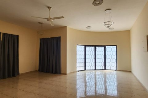 Vila di Ras Al Khaimah, UEA 5 kamar tidur, 929 m2 nomor 734961 - foto 4