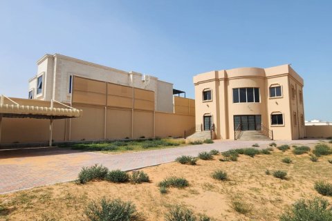 Willa w Ras Al Khaimah, ZEA 5 sypialnie, 929 mkw. nr 734961