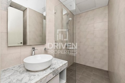Apartament në Business Bay, Dubai, Emiratet e Bashkuara Arabe 2 dhoma gjumi, 75.62 m2. № 768172 - Foto 16