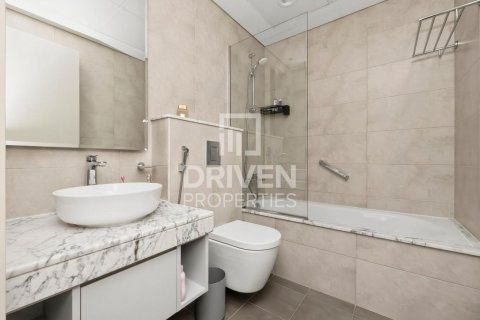 Apartament në Business Bay, Dubai, Emiratet e Bashkuara Arabe 2 dhoma gjumi, 75.62 m2. № 768172 - Foto 15