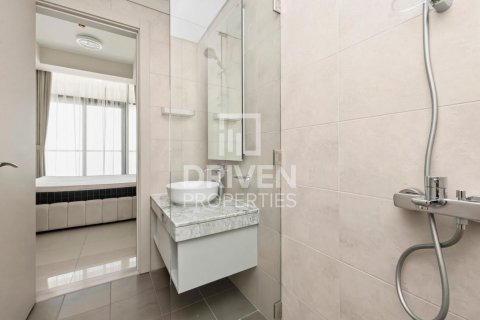 Apartament në Business Bay, Dubai, Emiratet e Bashkuara Arabe 2 dhoma gjumi, 75.62 m2. № 768172 - Foto 17