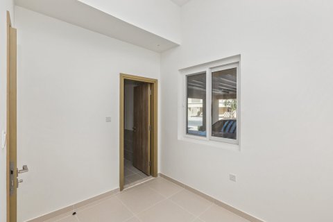 Üürile anda ridamaja asukohaga Dubai Land, Dubai, AÜE: 3 magamistoaga, 161 m² Nr 715688 - pilt 11