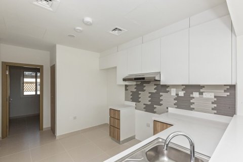 Üürile anda ridamaja asukohaga Dubai Land, Dubai, AÜE: 3 magamistoaga, 161 m² Nr 715688 - pilt 15