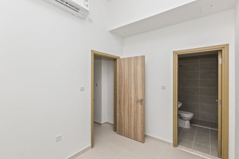 Üürile anda ridamaja asukohaga Dubai Land, Dubai, AÜE: 3 magamistoaga, 161 m² Nr 715688 - pilt 12