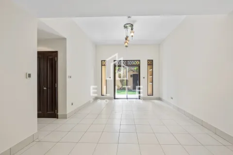 Lägenhet till försäljning i Old Town, Dubai, UAE 2 sovrum, 282 kvm Nr. 762914 - fotografi 3