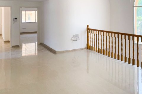 فيلا للإيجار في الصفا، دبي، الإمارات العربية المتحدة 4 غرفة نوم ، 5870.36 متر مربع ، رقم 768834 - صورة 13