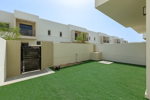 Kuća u nizu u Town Square, Dubai, UAE 3 spavaćih soba, 188 m2 Br. 728710 - fotografija 23