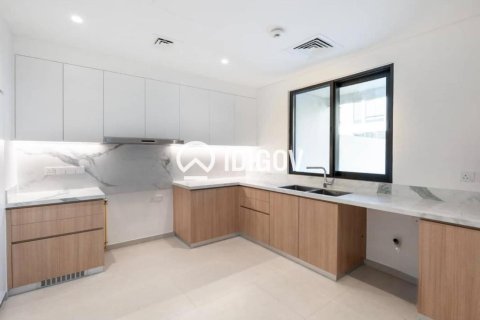 Casa urbana para arrendamento em Jebel Ali, Dubai, EAU 4 quartos, 251.86 m2 № 764701 - foto 3