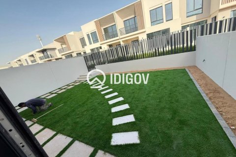 Casa urbana para arrendamento em Jebel Ali, Dubai, EAU 4 quartos, 251.86 m2 № 764701 - foto 4