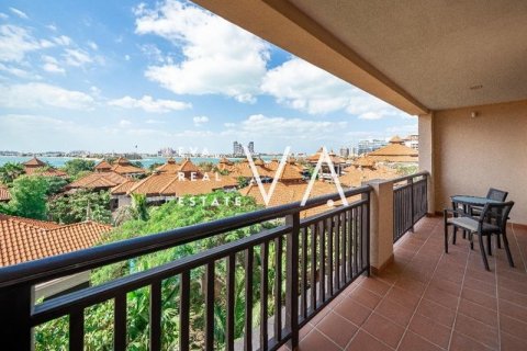 Διαμέρισμα σε Palm Jumeirah, Dubai, ΗΑΕ 1 υπνοδωμάτιο, 107.6 τ.μ. Αρ. 637482