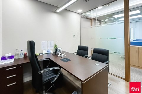 Зняти в оренду офіс в Sheikh Zayed Road, Дубай, ОАЕ 97.9м2, № 757822 - фото 10