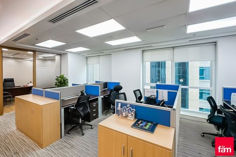 Зняти в оренду офіс в Sheikh Zayed Road, Дубай, ОАЕ 97.9м2, № 757822 - фото 11