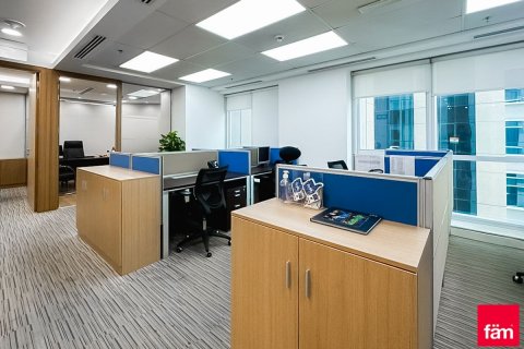 Зняти в оренду офіс в Sheikh Zayed Road, Дубай, ОАЕ 97.9м2, № 757822 - фото 3
