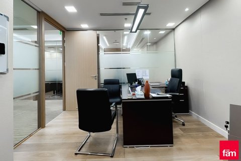 Зняти в оренду офіс в Sheikh Zayed Road, Дубай, ОАЕ 97.9м2, № 757822 - фото 14