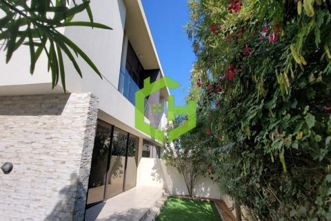 Vilë në DAMAC Hills (Akoya by DAMAC), Dubai, Emiratet e Bashkuara Arabe 3 dhoma gjumi, 253 m2. № 517401 - Foto 10