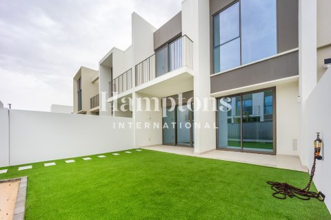 Jumeirah Village Triangle、Dubai、UAEにあるタウンハウス 3ベッドルーム、174.007 m2 No700692