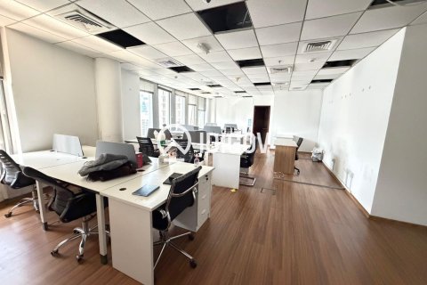 Zyrë në Business Bay, Dubai, Emiratet e Bashkuara Arabe 77.76 m2. № 735858 - Foto 3