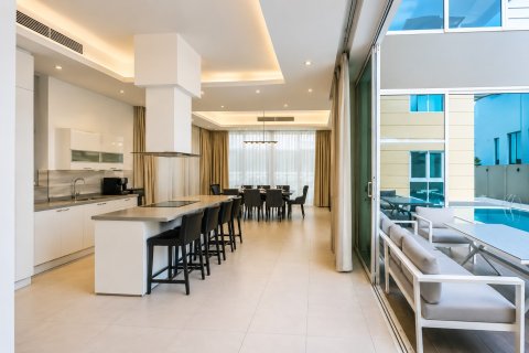 Villa i Jumeirah Village Triangle, Dubai, UAE 5 soveværelser, 0.54 kvm № 749864