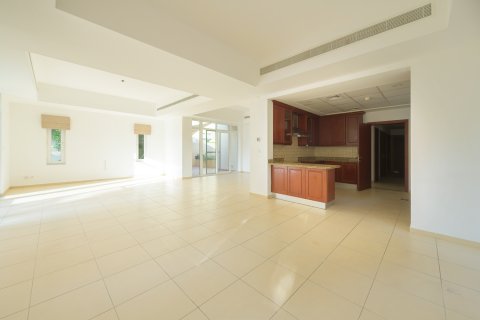 Üürile anda villa asukohaga Arabian Ranches, Dubai, AÜE: 4 magamistoaga, 360.06 m² Nr 768803 - pilt 6