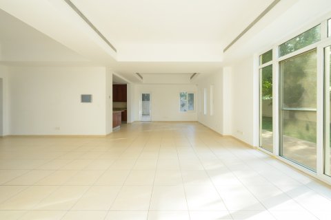 Üürile anda villa asukohaga Arabian Ranches, Dubai, AÜE: 4 magamistoaga, 360.06 m² Nr 768803 - pilt 8