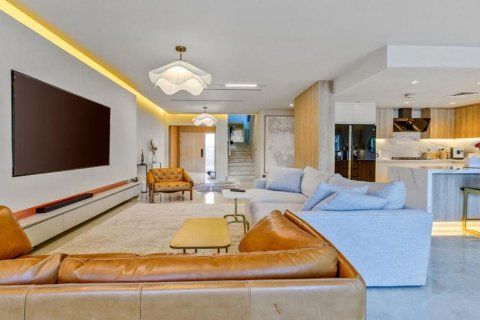 Kuća u nizu u gradu Jumeirah Village Circle, Dubai, UAE 3 spavaće sobe, 247.43 m2 Br. 768806 - Slika 2