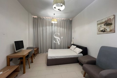Apartment in Al Furjan, Dubai, UAE 36 sq.m. № 732160 - photo 2