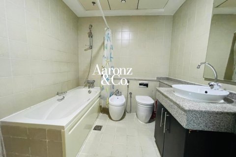 Lägenhet uthyres i Dubai Marina, Dubai, UAE 2 sovrum, 111 kvm Nr. 766391 - fotografi 14