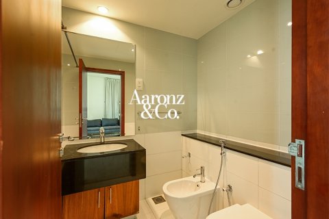 Appartement te huur in Dubai Marina, Dubai, VAE 2 slaapkamers, 119 vr.m., nr 766392 - foto 12