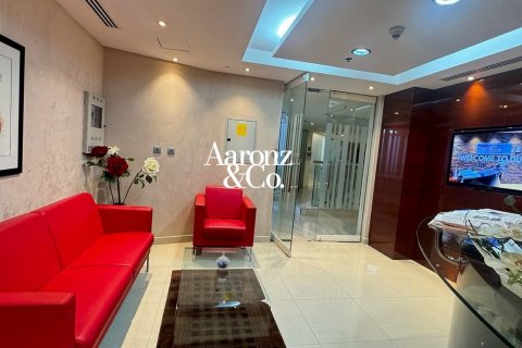 Business Bay, Dubai, UAE의 임대용 사무실 189제곱미터 번호 766389 - 사진 11