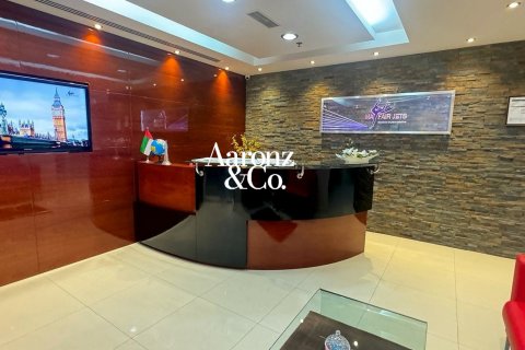 Business Bay, Dubai, UAE의 임대용 사무실 189제곱미터 번호 766389 - 사진 3