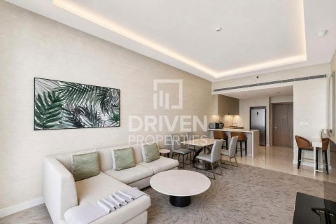Apartamento en alquiler en Palm Jumeirah, Dubai, EAU 1 dormitorio, 98.01 m2 № 745445 - foto 3
