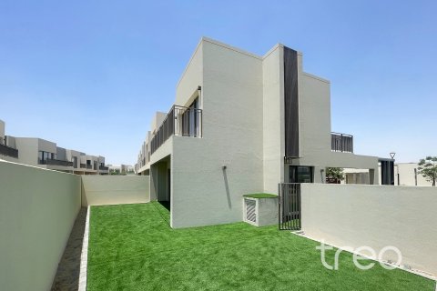 וילה ב Dubai South (Dubai World Central), Dubai, איחוד האמירויות 4 חדרי שינה, 215.26 מ