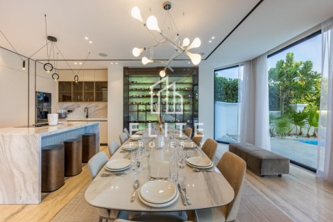 Villa en venta en Palm Jumeirah, Dubai, EAU 5 dormitorios, 632 m2 № 764535 - foto 5