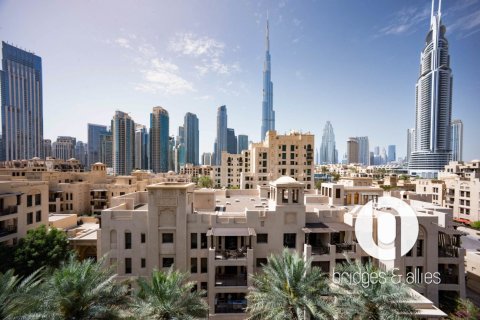 Apartman u gradu Old Town, Dubai, UAE 2 spavaće sobe, 126 m2 Br. 702192