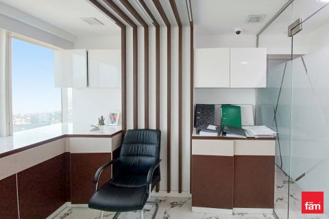 Dubai、UAE にあるオフィスの賃貸物件 305 m2、No712966 - 写真 9