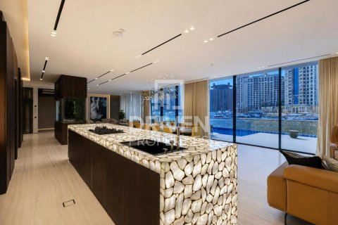 Müüa villa asukohaga Palm Jumeirah, Dubai, AÜE: 6 magamistoaga, 1358.15 m² Nr 762077 - pilt 7