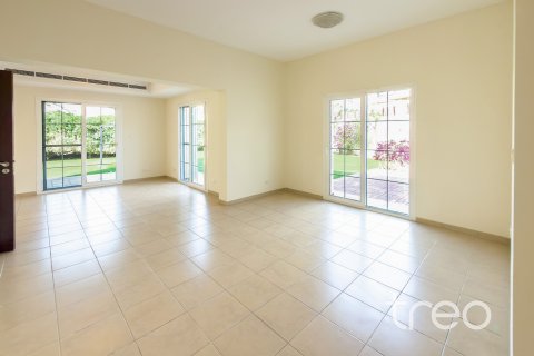 Villa til leie i Arabian Ranches, Dubai, Emiratene 3 soverom, 253.44 kvm Nr. 755485 - Foto 3