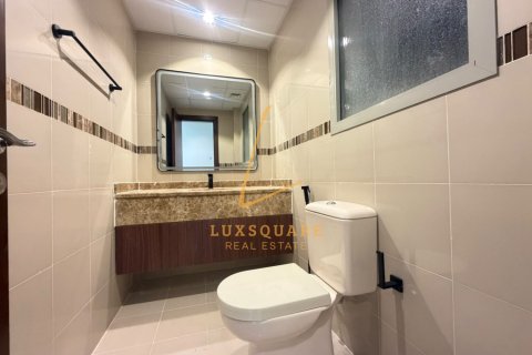 Appartement te huur in Al Furjan, Dubai, VAE 2 slaapkamers, 115 vr.m., nr 769314 - foto 12