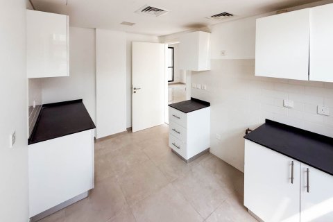 Таунхаус Al Tai, Шарджа, БАӘ-да 4 жатын бөлмелер, 374.69 м² № 748865 - фото 7
