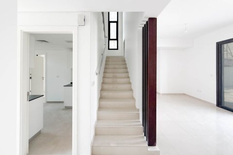 Таунхаус Al Tai, Шарджа, БАӘ-да 4 жатын бөлмелер, 374.69 м² № 748865 - фото 6