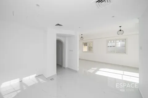The Springs, Dubai, UAE의 임대용 빌라 침실 2개, 167제곱미터 번호 738469 - 사진 5