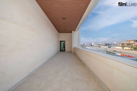 Villa in Dubai, UAE 6 bedrooms, 915 sq.m. № 702572 - photo 21