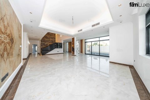 Villa in Dubai, UAE 6 bedrooms, 915 sq.m. № 702572 - photo 6