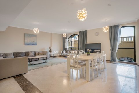 Apartmen di Jumeirah Beach Residence, Dubai, UAE 3 bilik tidur, 202 meter persegi № 663158 - foto 2