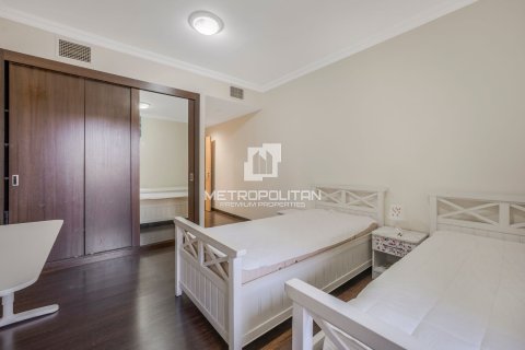 Apartmen di Jumeirah Beach Residence, Dubai, UAE 3 bilik tidur, 202 meter persegi № 663158 - foto 13